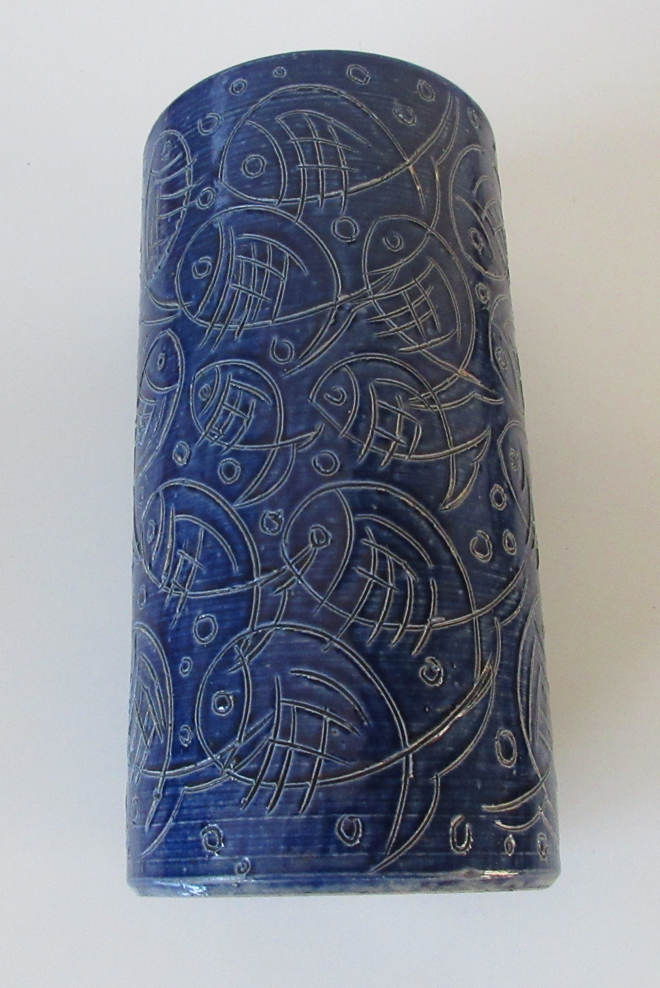 Niet of onleesbaar gesigneerd - Moderne Westerwald steengoed zoutglazuren vaas met incisie decor vissen kopen? Bied vanaf 1!