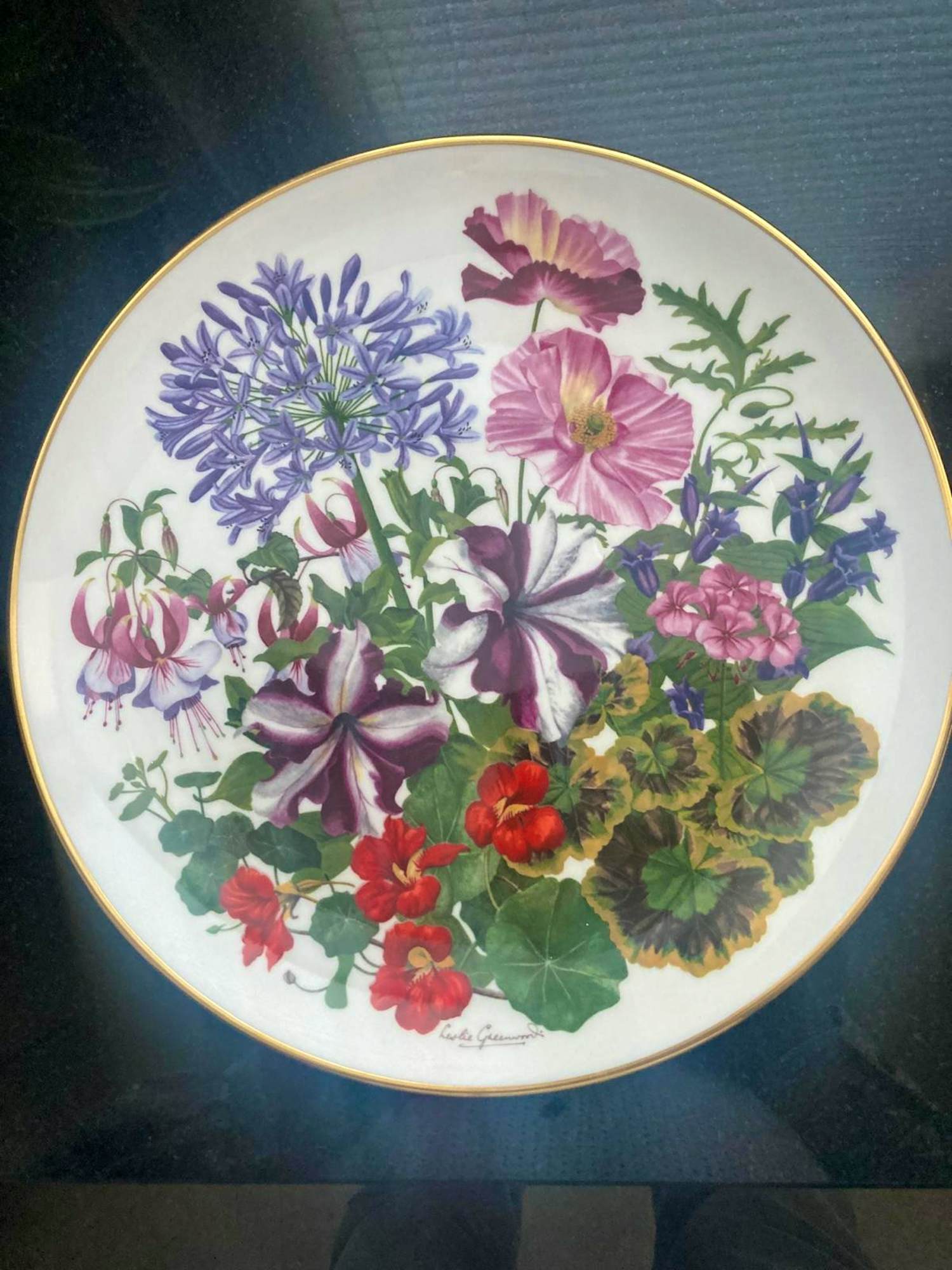 Wedgwood - Bord uit serie Flowers of the Year Plate Collection, bloemen v/d maand augustus kopen? Bied vanaf 35!