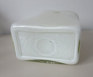 Fidrio - Witte hand geblazen glazen vaas voorzien van parelmoer glazuur kopen? Bied vanaf 30!