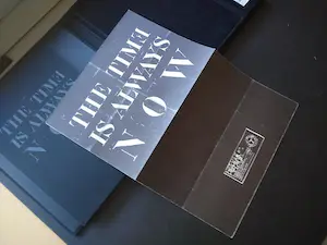 Viktor IV - horloge, bulgar time (loopt achteruit) in cassette met boek kaufen? Bieten Sie von 300!