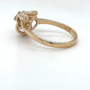 Verspielter Ring in 14 Karat (585) Gelbgold mit hochfeinen Brillanten TW kopen? Bied vanaf 220!