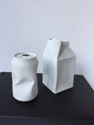 Rosenthal - Do not Litter Collection Melkpakvaasje en Colablikje wit, biscuit porselein kopen? Bied vanaf 45!