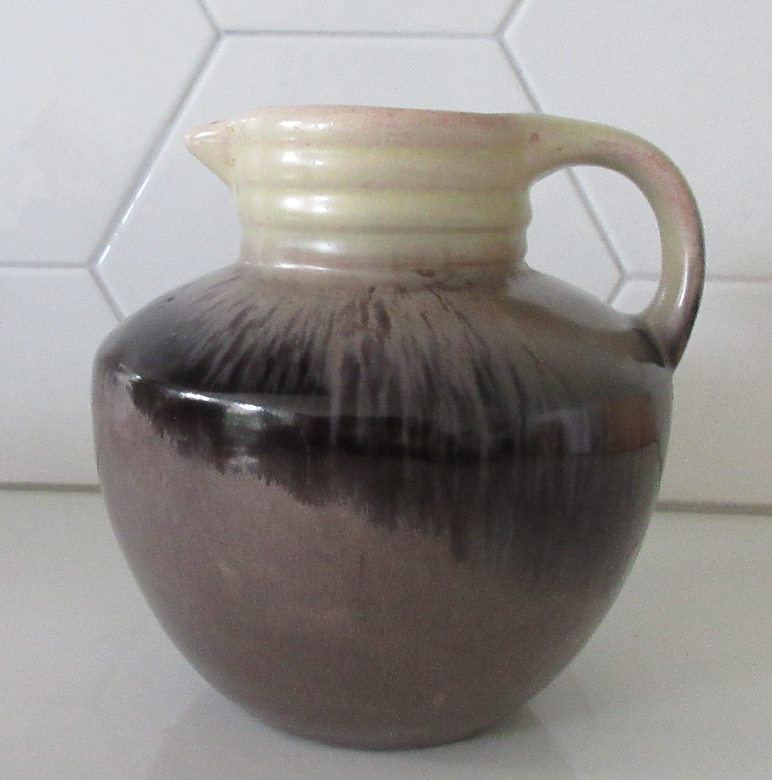 Aardewerkfabriek Katwijk en Klinkenberg Zeist - Art deco kannetje voorzien van stroomglazuur kopen? Bied vanaf 14!