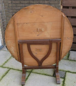 Niet of onleesbaar gesigneerd - Oak vigneron table from France - ca. 1940 kopen? Bied vanaf 10!