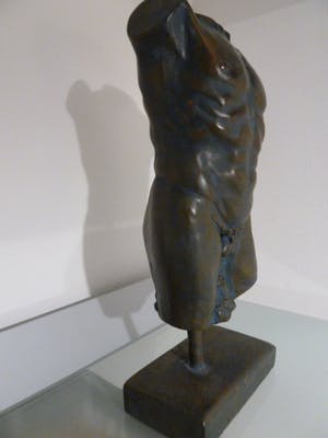 Niet of onleesbaar gesigneerd - Mannelijke torso kopen? Bied vanaf 1!