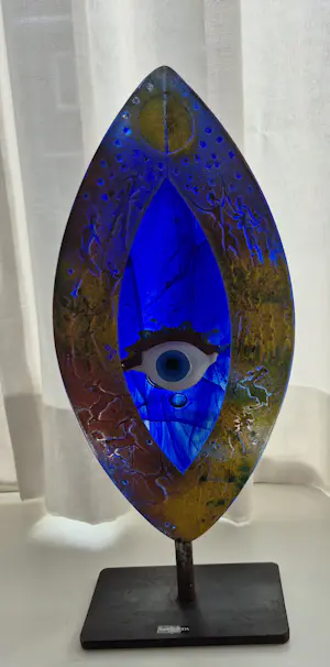 Buy Kjell Engman - Ovaal op standaard met oog en zon? Bid from 250!