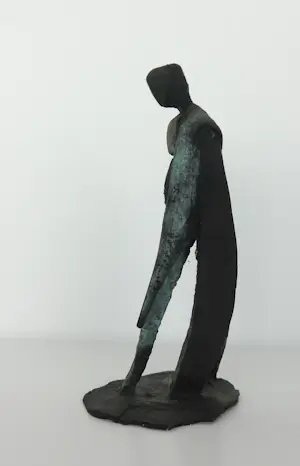 Renee van Leusden - Brons, Staand figuur + boek! kopen? Bied vanaf 150!