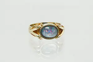 84 - Klassiek model 14krt gouden ring met ovalen steen kopen? Bied vanaf 200!