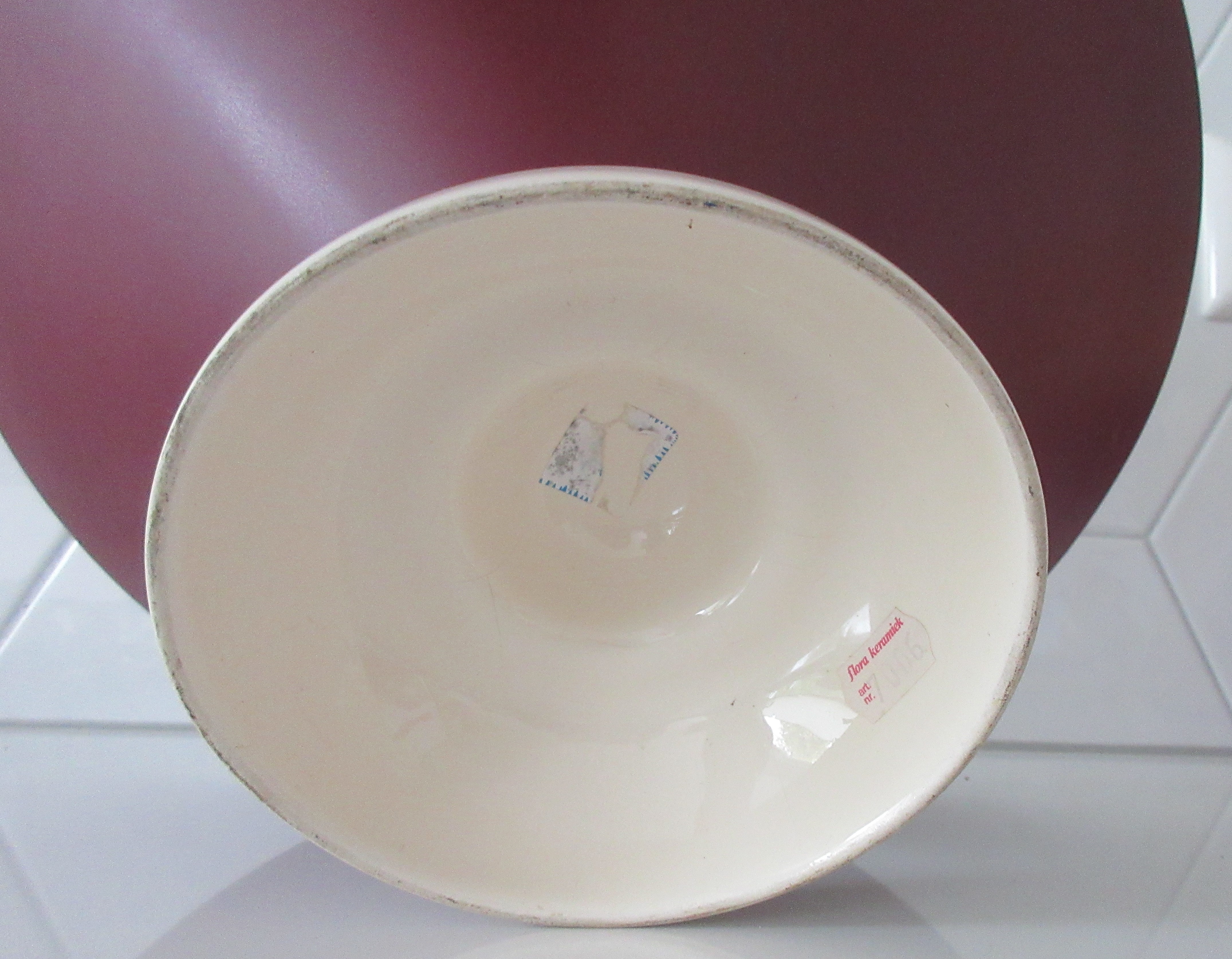 Plateelbakkerij Flora - Grote platelen design fruitschaal in duotone - Serie Duet uit 1996-1997 kopen? Bied vanaf 35!