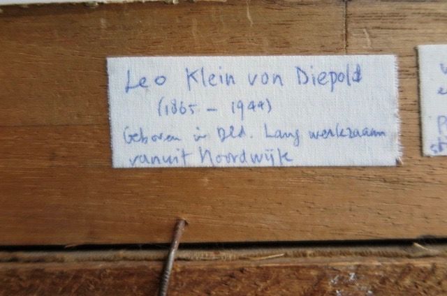 Leo Klein-Von Diepold - Straatje met Trafgevelhuis Delft - naar Johannes Vermeer - Fraaie antieke lijst kopen? Bied vanaf 1!