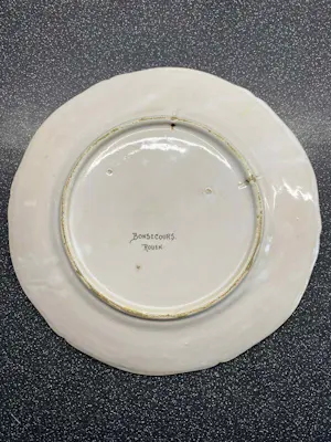 Faience de Rouen - Handgeschilderd bord met wapenschild - bonsecours kopen? Bied vanaf 39!