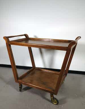 Niet of onleesbaar gesigneerd - Hout, Vintage Theewagen verkocht voor € 1!