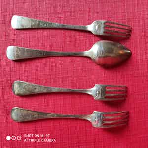 4 stuks Zilverbestek begin 20e eeuw verkocht voor € 1!