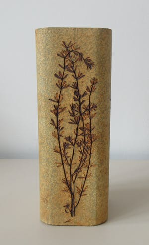 Vallauris Keramiek - Vierkante gres aardewerken Herbier vaas - Raymonde Leduc kopen? Bied vanaf 1!