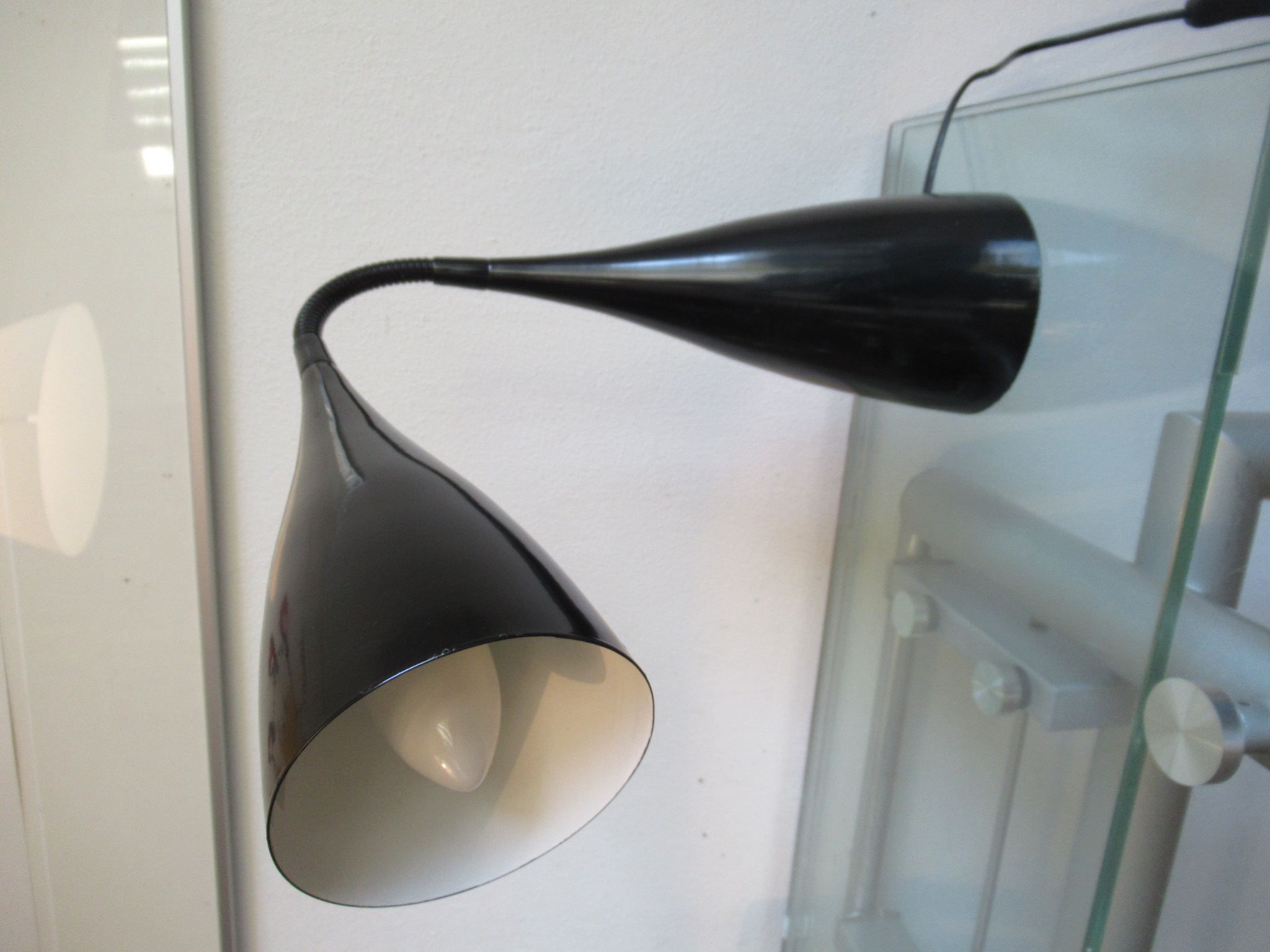 Niet of onleesbaar gesigneerd - Vintage tafellamp jaren 70 kopen? Bied vanaf 1!