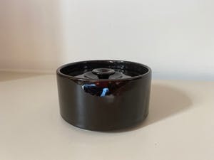 Niet of onleesbaar gesigneerd - Donkerbruine keramische deksel doos Pino Spagnolo voor Sicart Milano kopen? Bied vanaf 1!