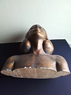 Niet of onleesbaar gesigneerd - Fraai brons gepatineerde buste van een jonge dame kopen? Bied vanaf 1!