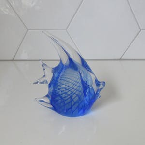 Henryk Rysz - Blauwe kunstglazen plastiek van een Vis kopen? Bied vanaf 48!