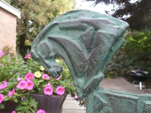 Eric Claus - 3 bronzen paarden hoofden Uniek groen patina groot beeld! kopen? Bied vanaf 949!