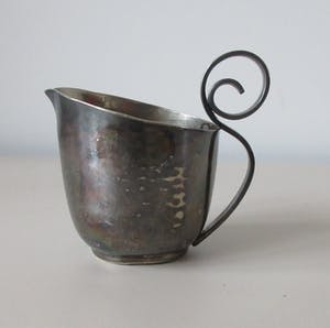 Georg Nilsson - Verzilverd hand gehamerd (koffie) melkkannetje uitgevoerd voor Gero kopen? Bied vanaf 25!