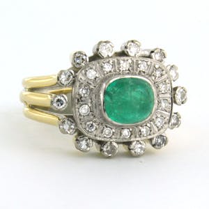 18k bicolor gouden ring bezet met smaragd en single cut geslepen diamanten kopen? Bied vanaf 650!