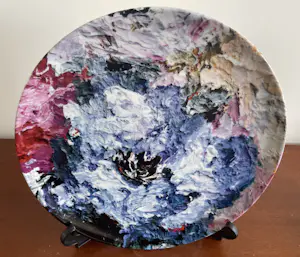 Lily Marneffe - Twee kunstporseleinen borden "Mondiali & Blanche Fleur" kopen? Bied vanaf 50!