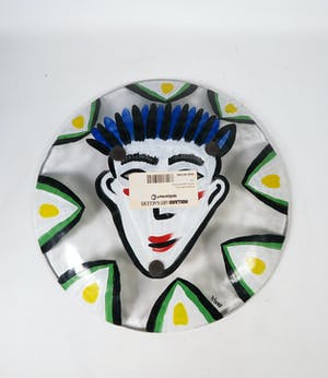 Ulrica Hydman-Vallien - Glas (handgeschilderd), Schaal met portret voor Kosta Boda kopen? Bied vanaf 1!