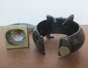 Corry Ammerlaan - 2 figuratieve beeldjes kopen? Bied vanaf 10!