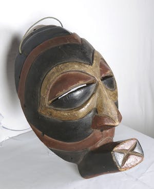 Songye - Vrouwelijk Kifwebe masker met zwart/rode banen en vierkante mond kopen? Bied vanaf 1!