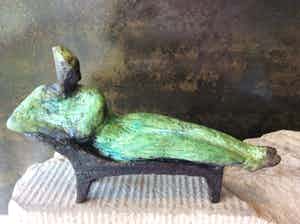 Saskia Pfaeltzer - Liggende vrouw op bank verkocht voor € 250!