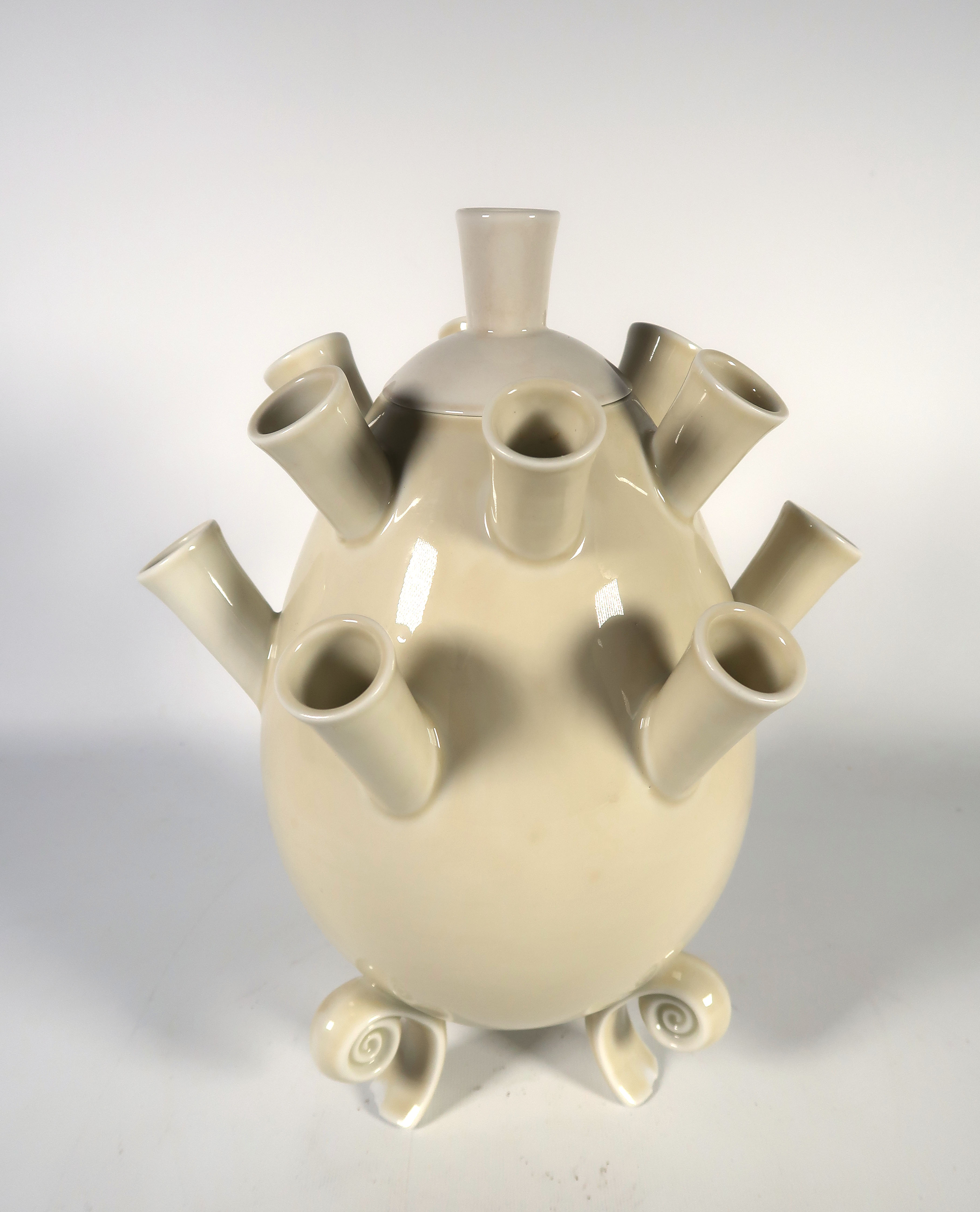 Maroeska Metz - Porselein, Tweekleurige tulpenvaas kopen? Bied vanaf 1!