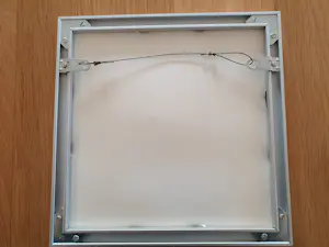 Corry Ammerlaan - Vier gearmde figuren -brons in lijst- kopen? Bied vanaf 25!