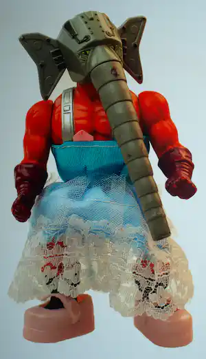 Pet van de Luijtgaarden - Foto op dibond , Olifant , Action Figure - 90 x 60 cm. vendu pour 35€ !