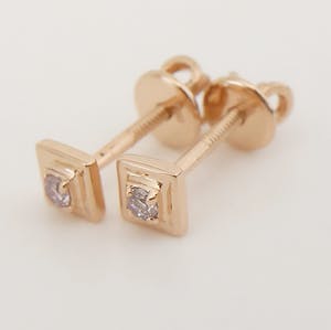 Pink Diamond Stud Earrings kopen? Bied vanaf 130!