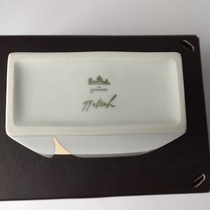 Rosenthal - Jan van der Vaart Convex vaasje 1990 porselein met goud kopen? Bied vanaf 59!