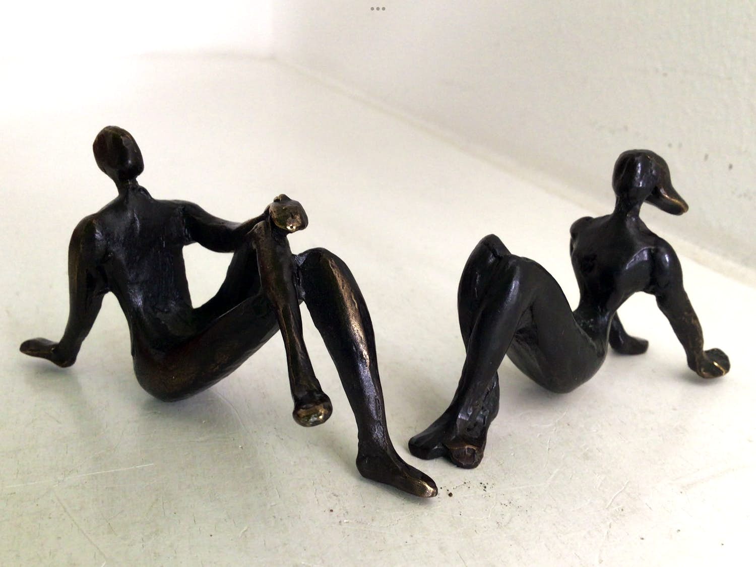 Corry Ammerlaan - Sculptuur “ AANDACHT VOOR ELKAAR “ kopen? Bied vanaf 1!