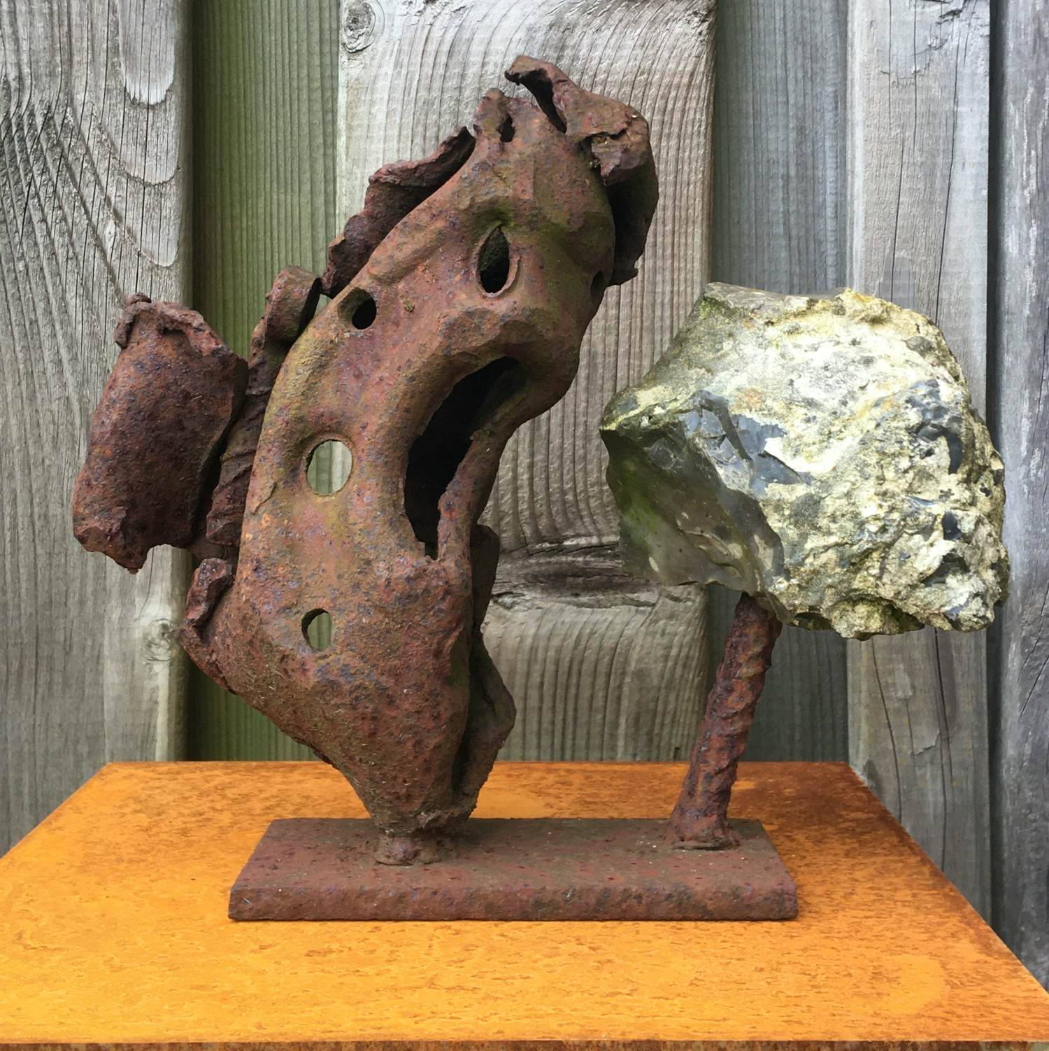 Theo Niermeijer - ijzeren beeld - zonder titel. kopen? Bied vanaf 195!