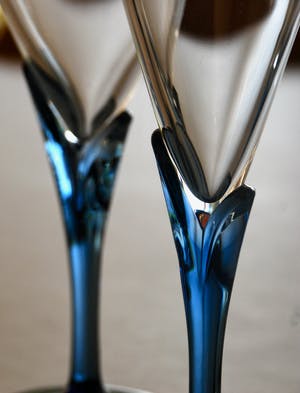 Niet of onleesbaar gesigneerd - 8 Zeldzame vintage saffierblauwe cocktail glazen in art deco stijl kopen? Bied vanaf 1!