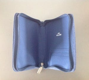 Jan Taminiau - Twee KLM-etuis kopen? Bied vanaf 15!