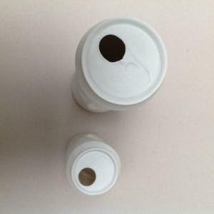 Rosenthal - Twee blikvaasjes Do not Litter Collection biscuit porselein h 20 cm en 14 cm kopen? Bied vanaf 59!