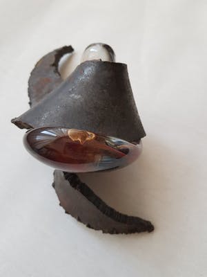 Theo ten Have - "De Krul" (nr. 41) teer glas en ruw ijzer sierlijk gekruld kopen? Bied vanaf 1045!