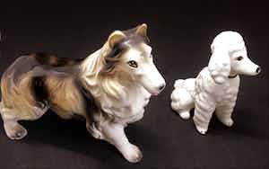 2 Antieke porseleinen hondjes verkocht voor € 1!