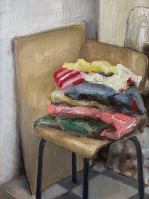 Niet of onleesbaar gesigneerd - Stilleven van stoel met kleren kopen? Bied vanaf 10!