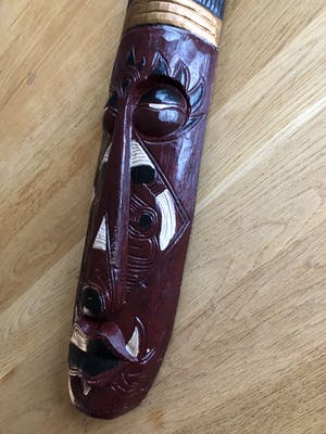Niet of onleesbaar gesigneerd - Zeer groot (1 meter lang!) en expressief Afrikaans masker kopen? Bied vanaf 1!