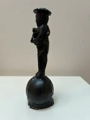 Nicolas Dings - Bronzen sculptuur | Mother earth kopen? Bied vanaf 200!