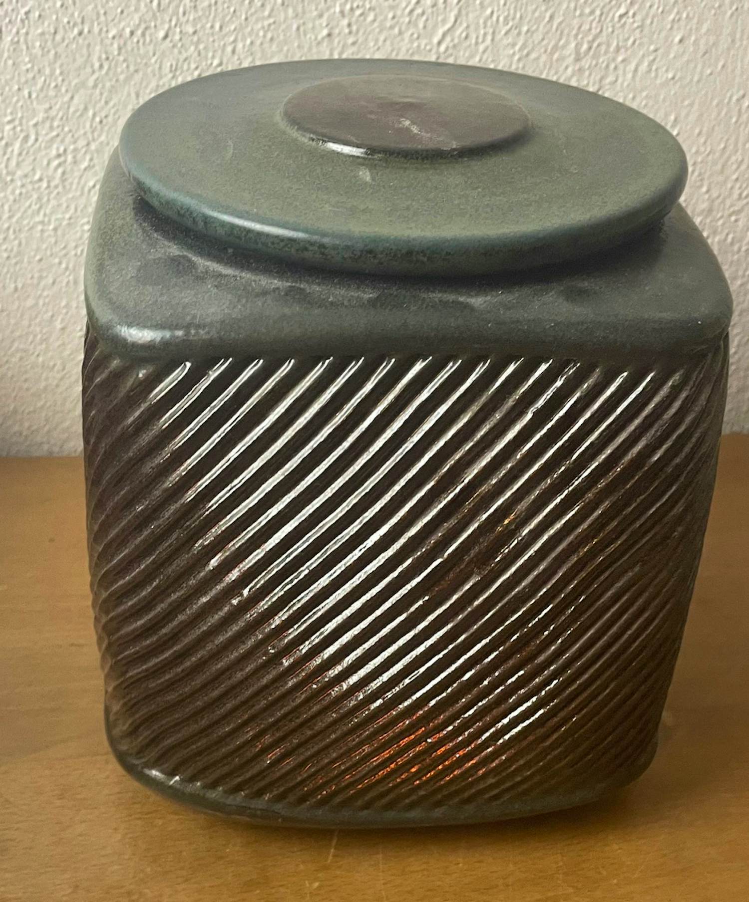 Martin Goedersmann - Deckeldose aus Steinzeug mit Feldspatglasur kopen? Bied vanaf 69!