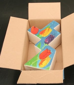 Niet of onleesbaar gesigneerd - Janine Lokhorst - Schoonhoven Keramiek - Tulpenvaas kopen? Bied vanaf 1!