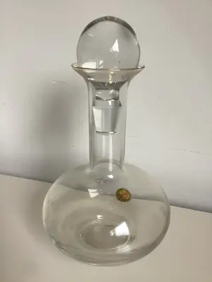 Buy Royal Leerdam - Karaf met bolle stopper - merklabel? Bid from 45!