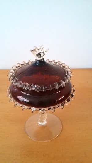 Niet of onleesbaar gesigneerd - Antieke Murano bonbonschaal verkocht voor € 1!