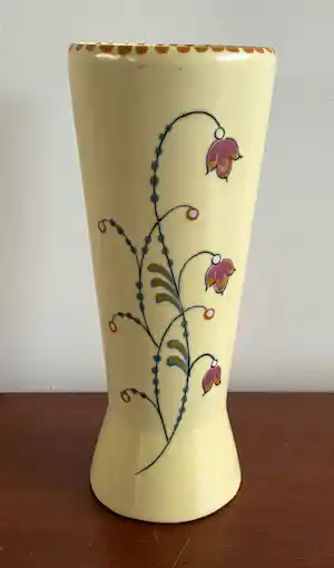 Plateelbakkerij Zuid-Holland - Platelen vaas decor Friso uit 1955 vendu pour 30€ !